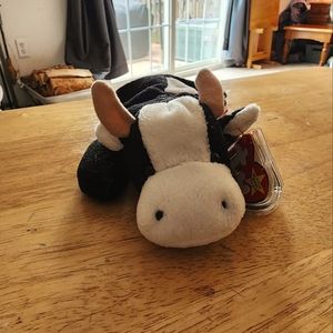 Ty Beanie Baby Daisy the Cow